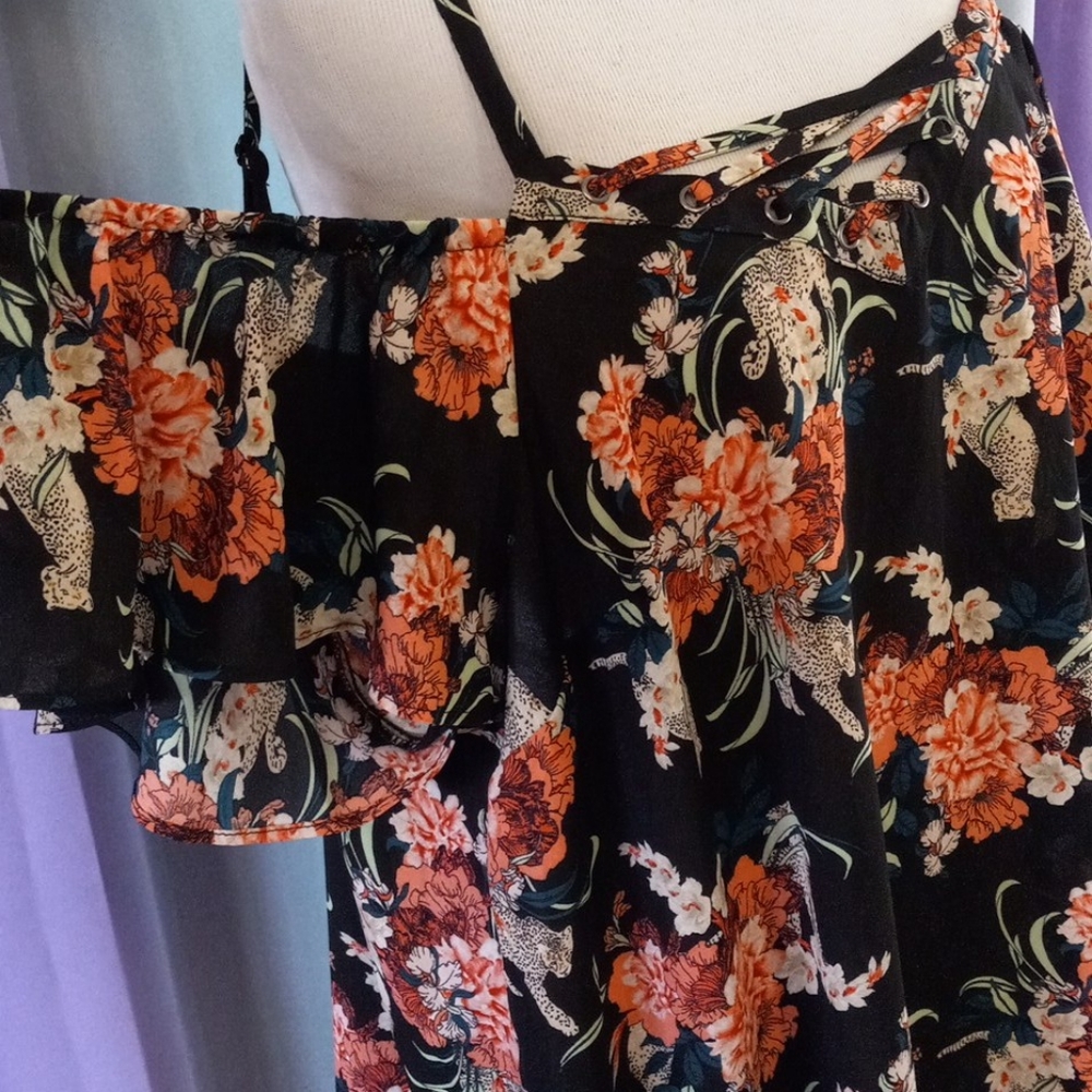 Torrid Adjustable Staps Blouse - image 4